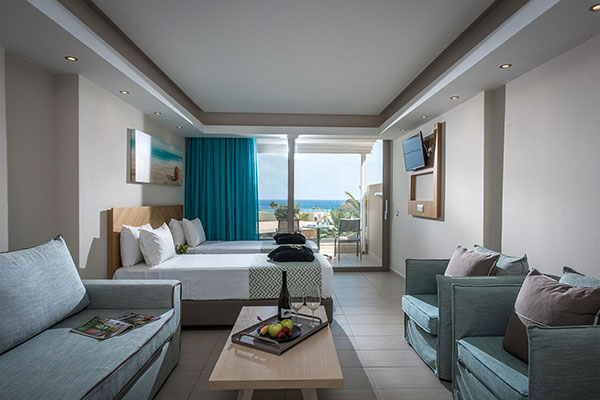 Deluxe Suite with Sea View Split Level