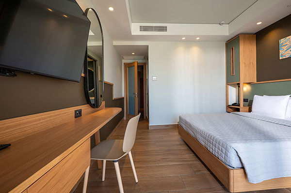 Suite with Individual Pool