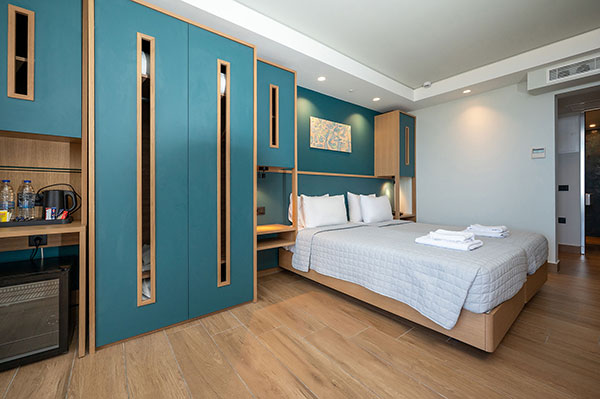 Superior Connecting Room with Land View